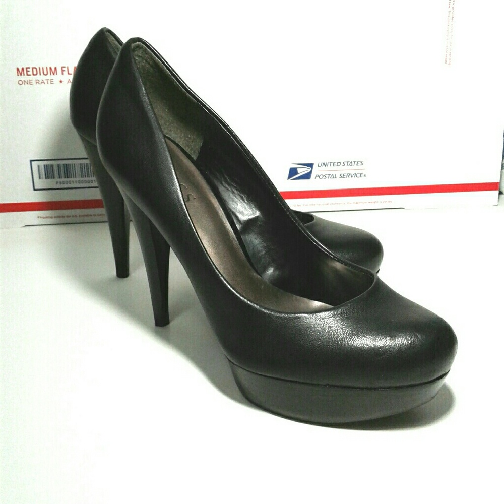 GUESS Black Leather Platform Heels